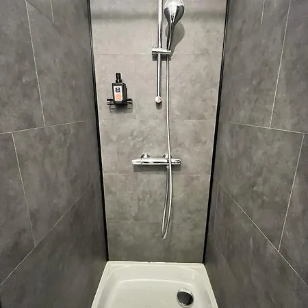 Agreable Calme - Proche Tramway Et Centre Апартаменты