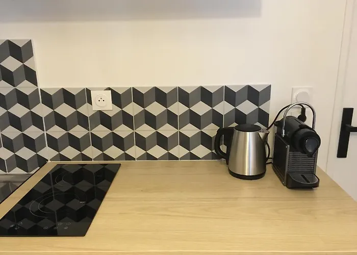 Agreable Calme - Proche Tramway Et Centre Apartment *